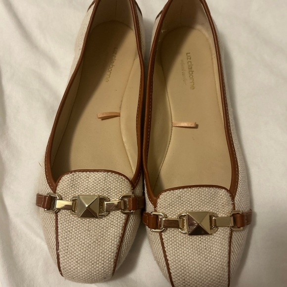 Liz Claiborne flats - Picture 7 of 10